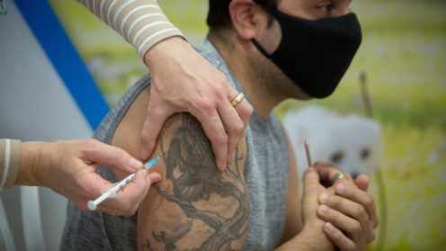 חיסון לקורונה. צילום: מרים אליסטר/ פלאש 90